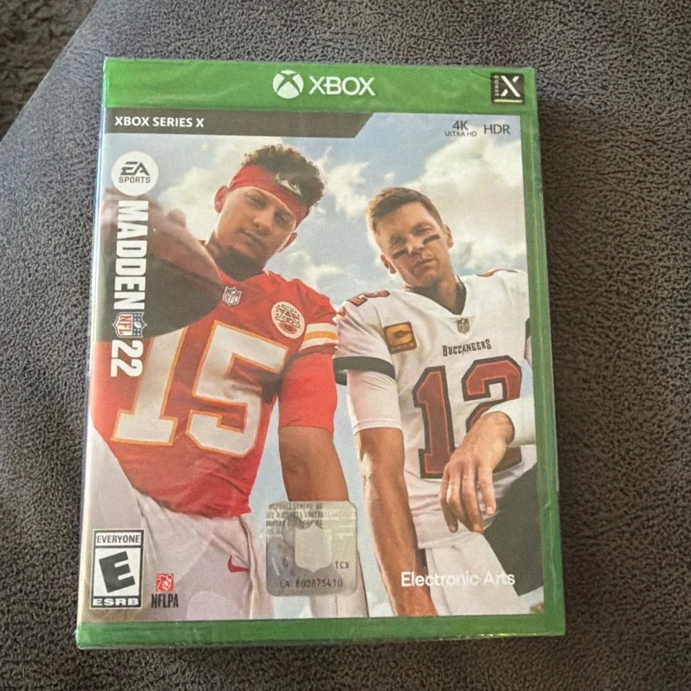 Madden NFL 22 Xbox Series‎ X EA Sports Football Video Game New Factory Sealed